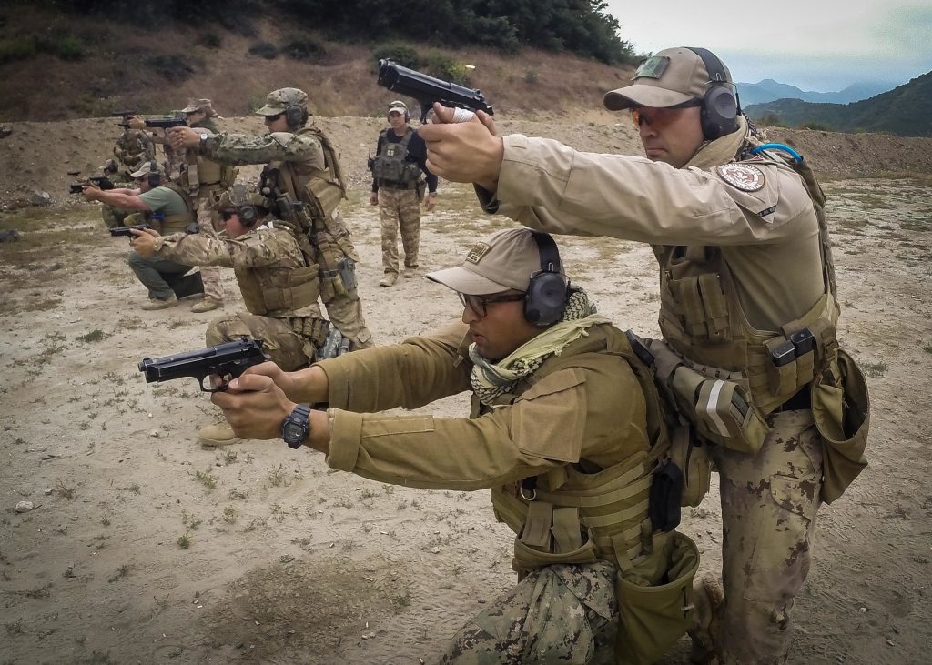 アメリカ海軍 太平洋艦隊戦闘カメラ部隊 (Beretta M9)
