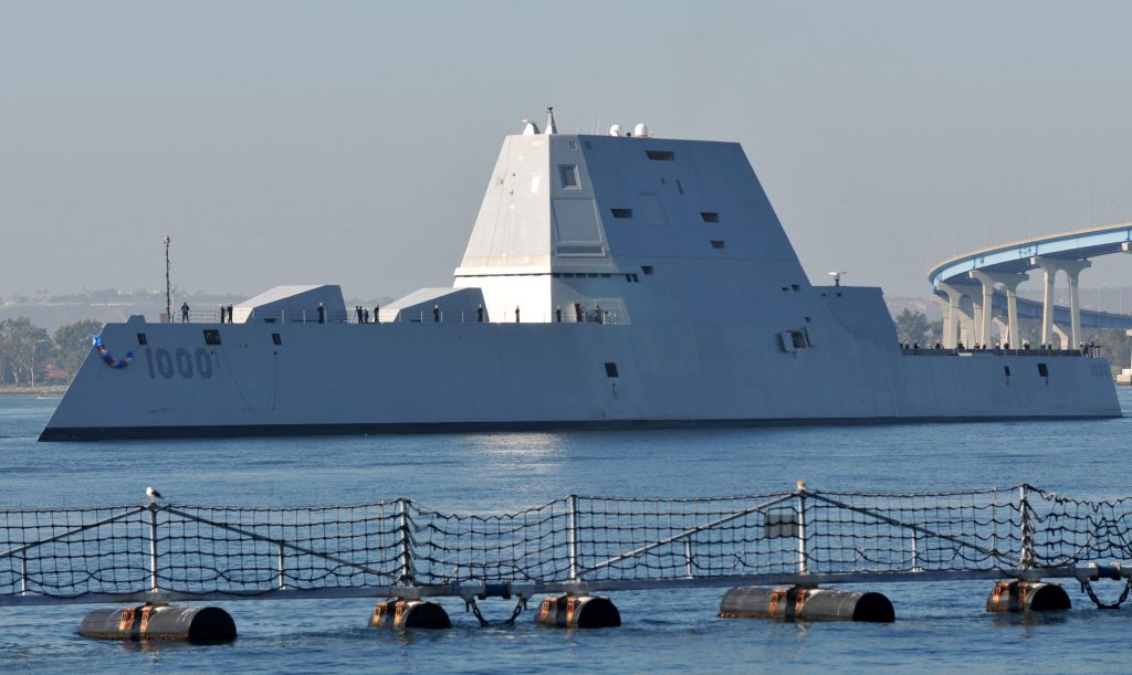 USS Zumwalt (DDG-1000)左舷