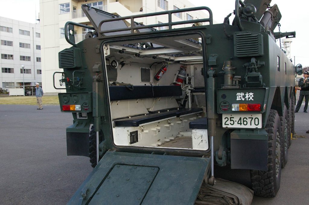 96式装輪装甲車 後部ハッチ