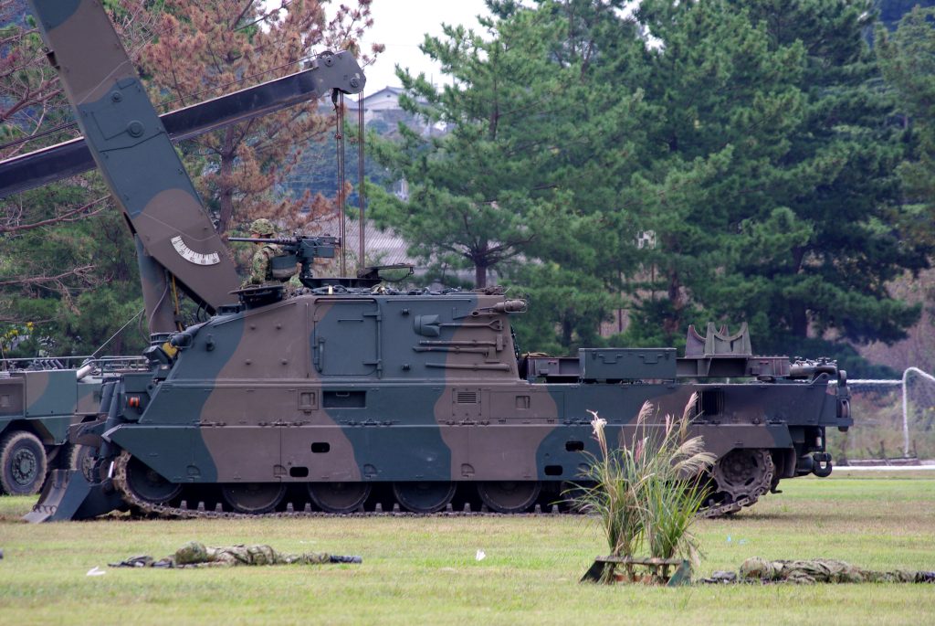 90式戦車回収車 左側面_2