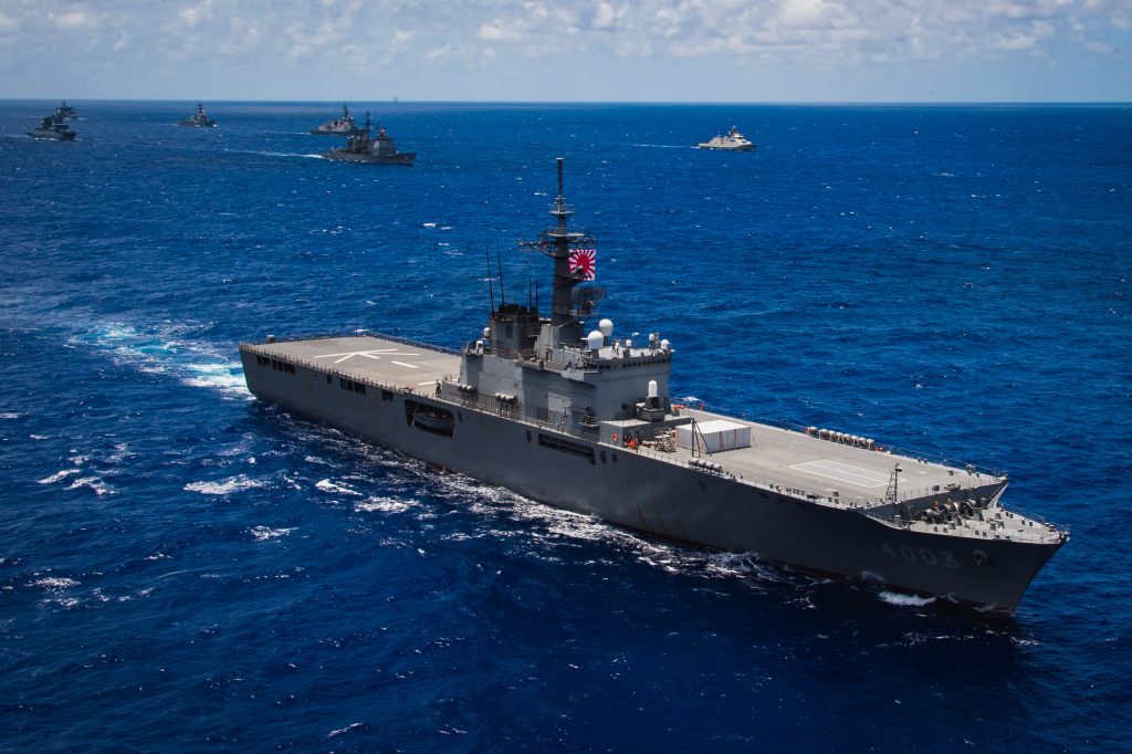 おおすみ型輸送艦