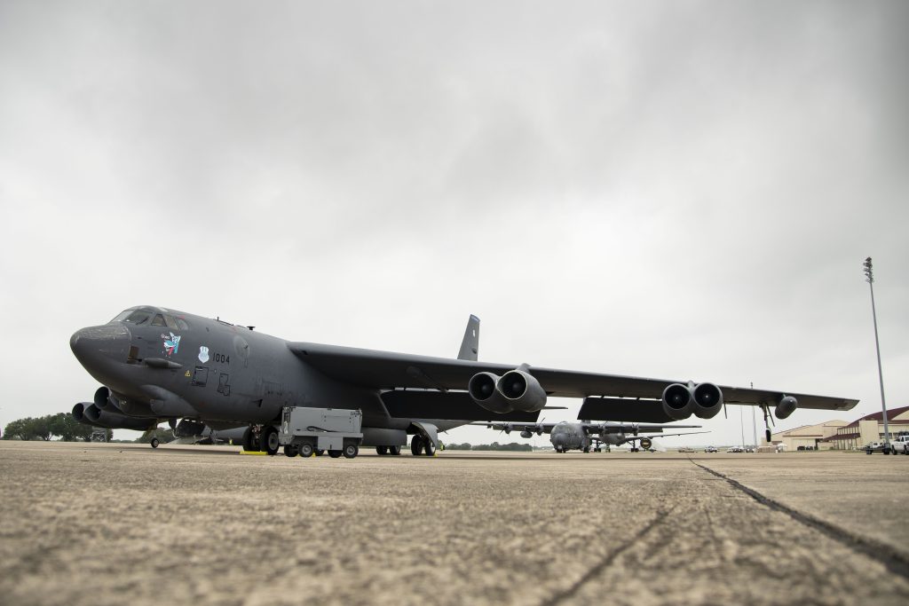 アメリカ空軍創設75周年記念「ザ・グレート・テキサス・エアショー」 (B-52H)