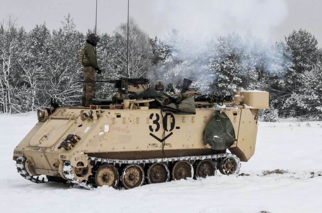 M1064 mortar carrier