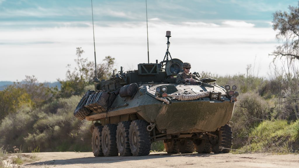 アメリカ海兵隊 第1海兵遠征軍情報群第1通信大隊 (LAV-MEWSS)