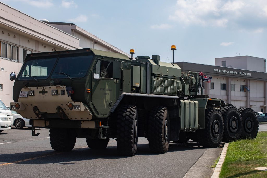 LVSR MKR16 (Tractor)