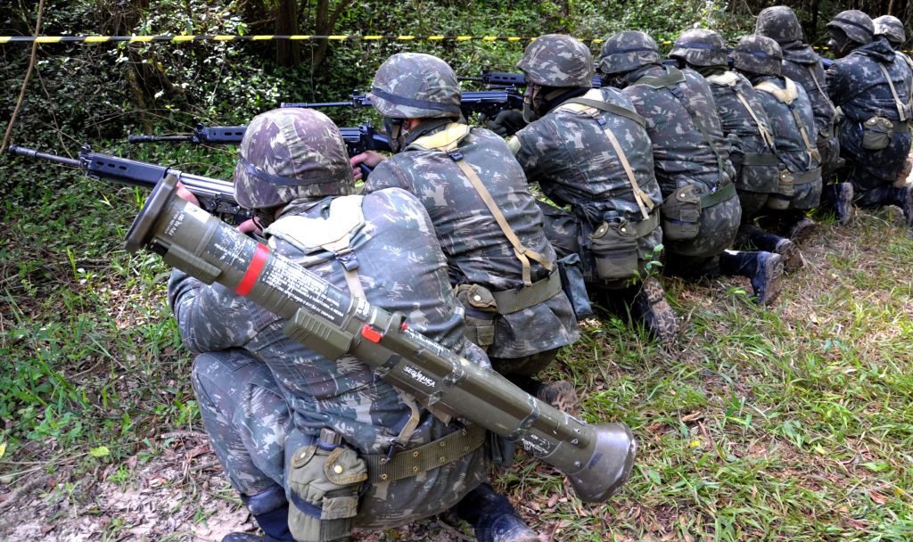 ブラジル陸軍 第6陸軍師団 所属 施設科部隊(AT4)