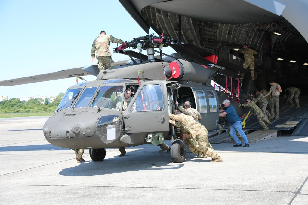 第1大隊第214航空連隊所属のUH-60V Black Hawk_3