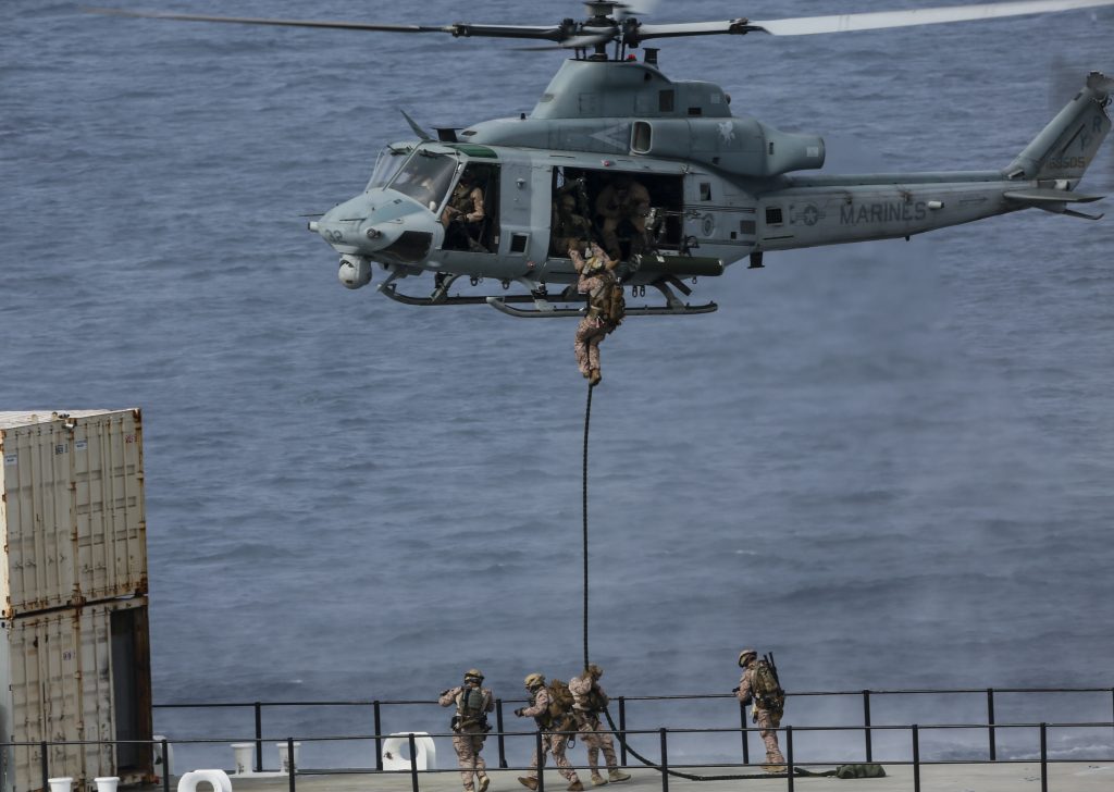アメリカ海兵隊 第15海兵遠征部隊 海洋強襲部隊 (UH-1Y)