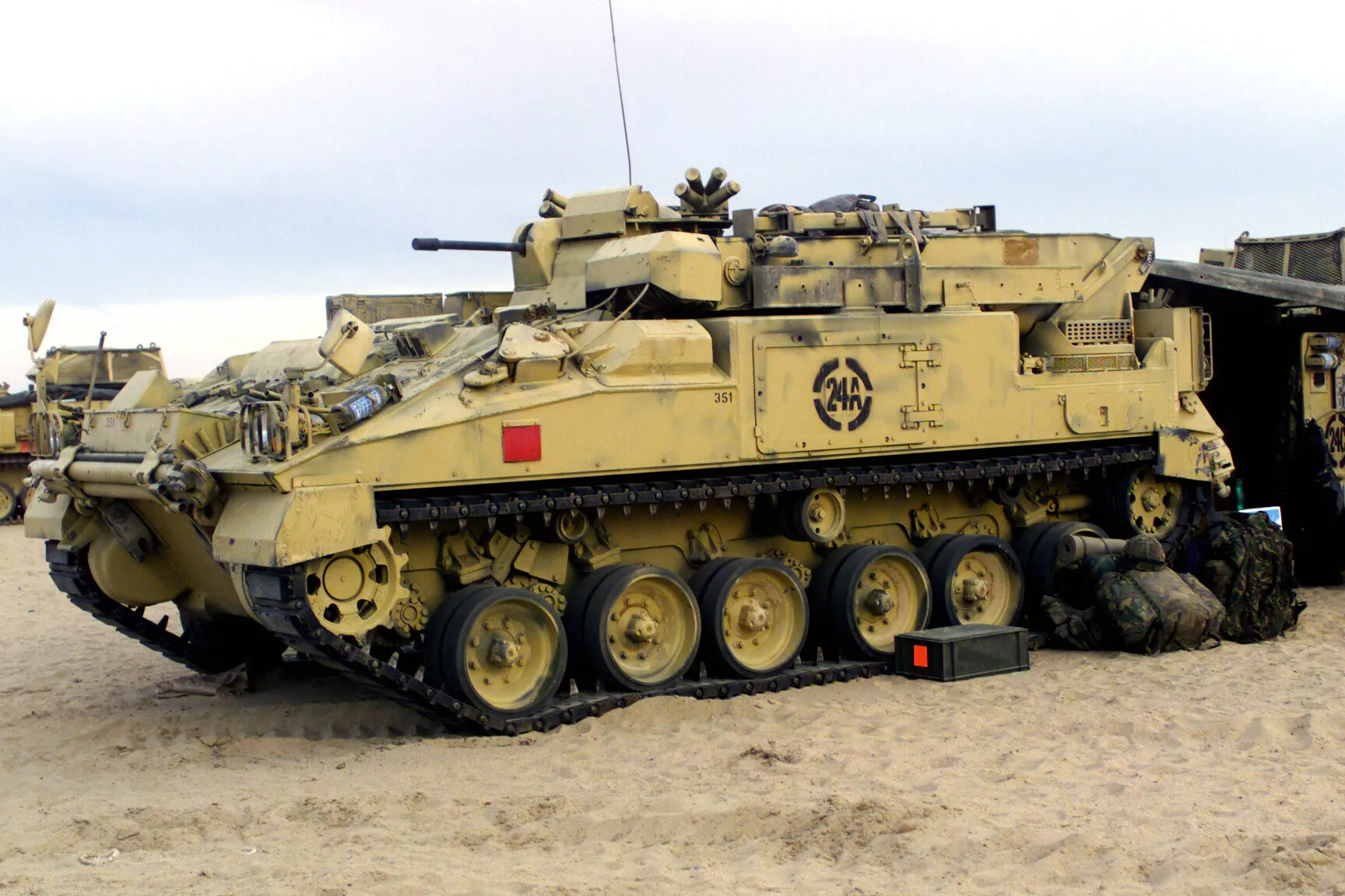 FV512 Warrior MCRV (Mechanised Combat Repair Vehicle)