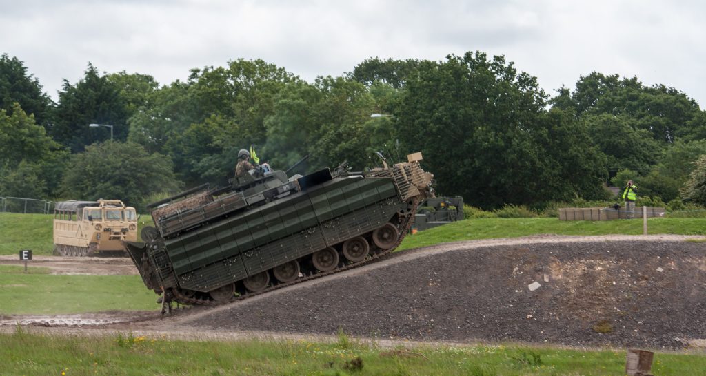 FV513 MRV 右側面