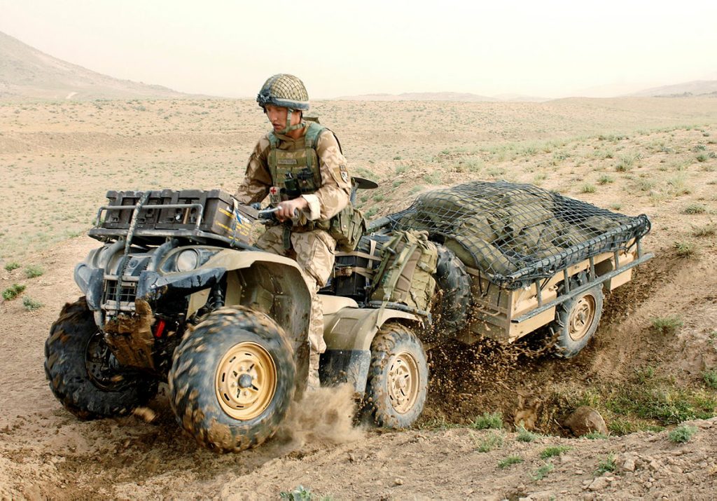 イギリス陸軍空挺連隊の兵士(Grizzly 450)