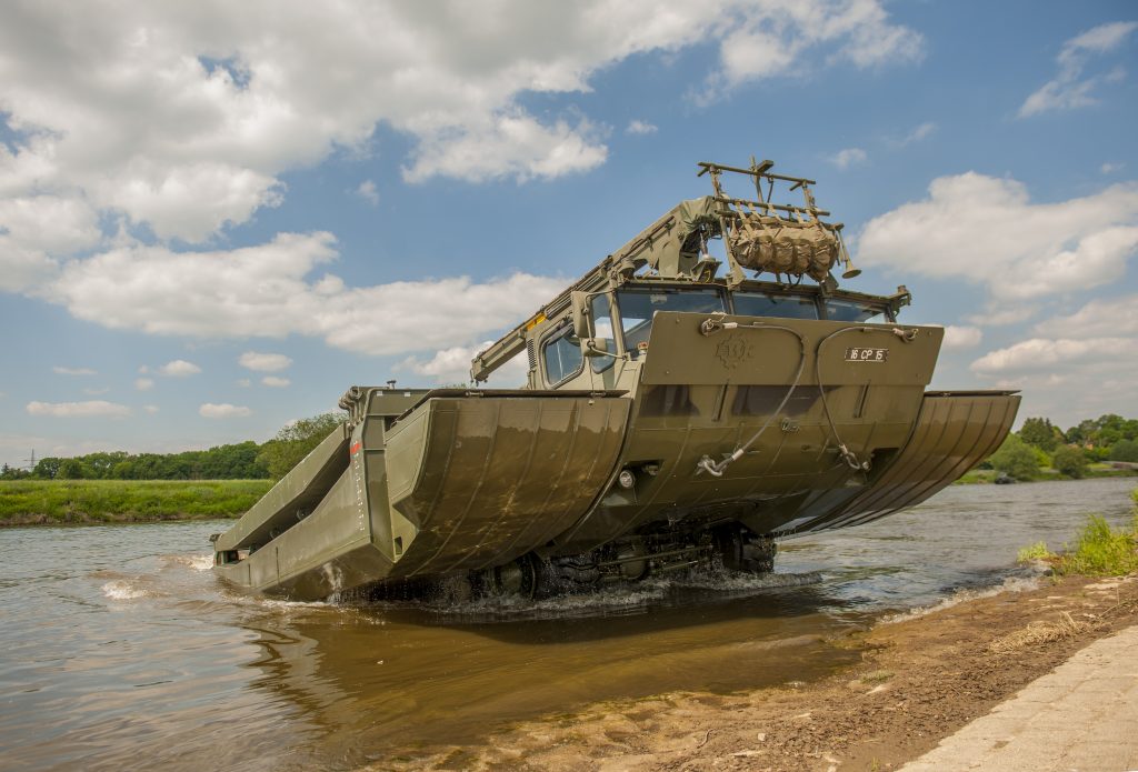 イギリス陸軍 王立工兵団(M3 Amphibious Rig)