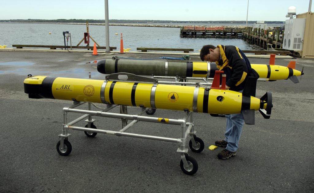 アメリカ海軍水中戦センターナラガンセット湾試験場(REMUS 600)
